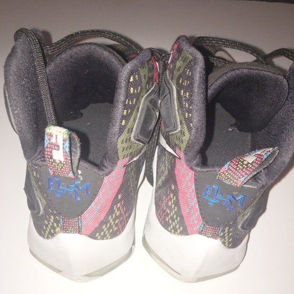 Nike’s 2016 “The Power of One” Sz: 6.5 KIDS - Picture 5 of 8